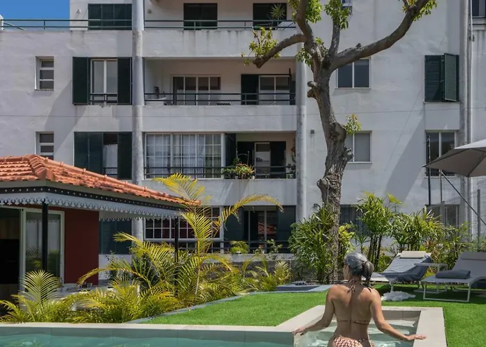 度假居 Quintinha Estrelicia - Pool And Garden *