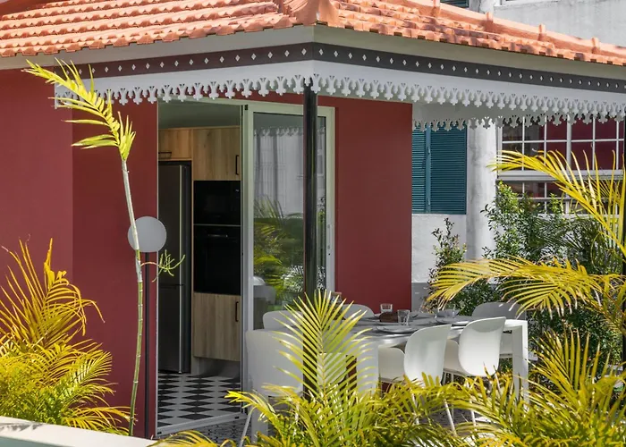 Quintinha Estrelicia - Pool And Garden