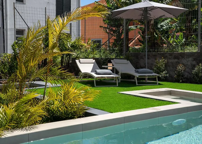 Vakantiehuis Quintinha Estrelicia - Pool And Garden *